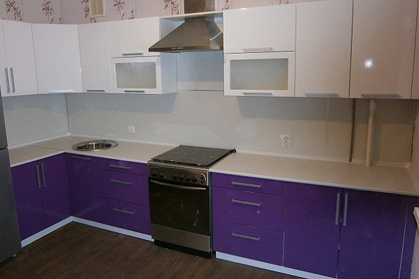 Фиолетово белая кухня Луганск